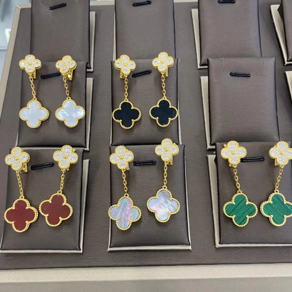 Clover 2 Motifs Diamond Gold Earrings