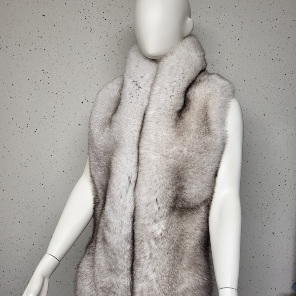 SAGA blue fox fur wrap/stole/scarf