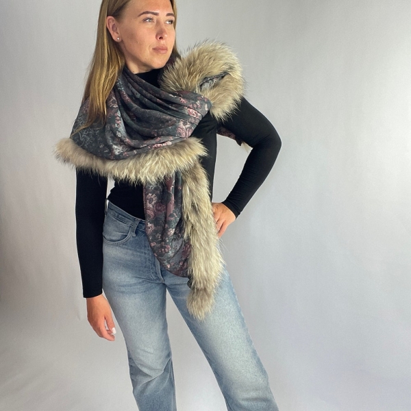 Flower Print Elegant and Wide Cape | Handmade Natural Fur Scarf | Sustainable Fashion | Beautiful Scarf with Real Fur