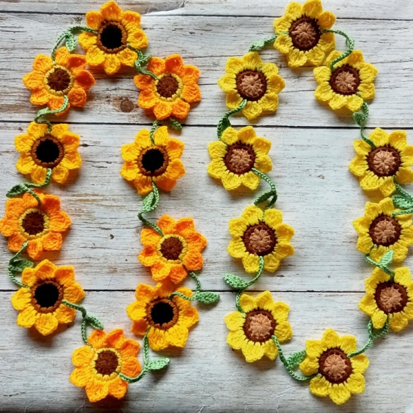 Crochet necklace Sunflowers handmade accessories Women Teen home decoration