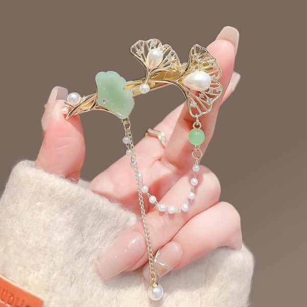 Ancient Hanfu hair accessories flower side duckbill clip girl bangs clip headdress new Chinese tassel ginkgo leaf hairpin