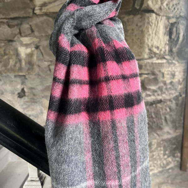 Wool Scarf Lambswool Merino Scarf, Tartan Check, Super Soft, Made in UK , Pink Check Tartan, Fashionable,Warm Autumn Scarf, Wool,Winter