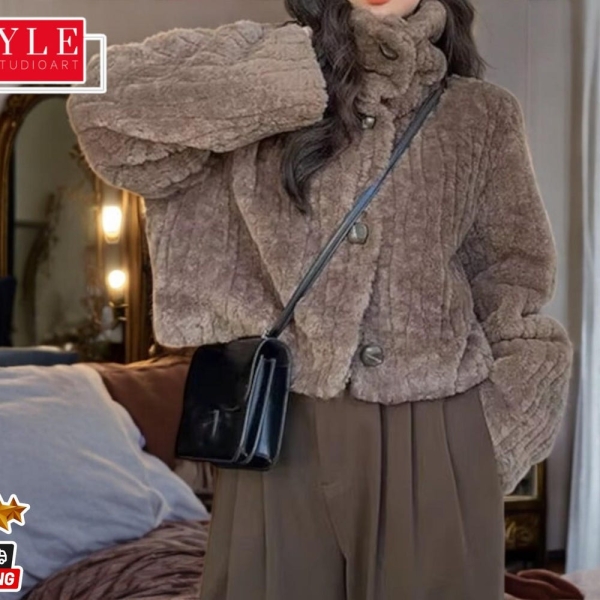 Women’s Faux Fur Jacket | Cozy Chic Winter Coat | Plush High Collar Outerwear | Trendy Oversized Fit | Elegant Gift for Her